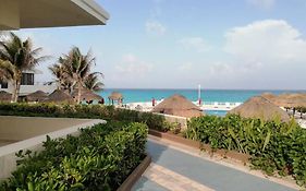 Confortable Depa En Condominio Frente Al Mar!